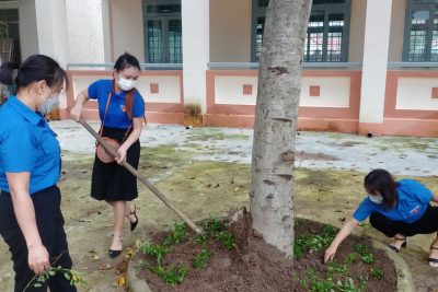 HOẠT ĐỘNG TRỒNG CÂY XANH CHÀO MỪNG KỶ NIỆM 132 NĂM NGÀY SINH CHỦ TỊCH HỒ CHÍ MÍNH 19/5/1890 – 19/5/2022 CỦA TRƯỜNG MẦM NON IA JLƠI